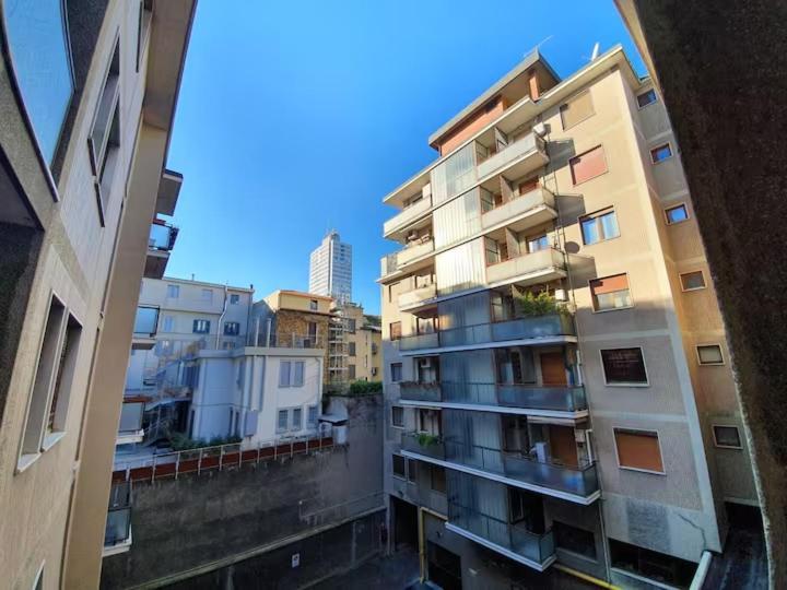 Arrivasti Stays-piede-a-terre In Centre Apartment Milan